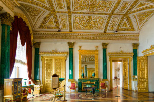 malachite-hall-at-the-winter-palace-in-st-petersburg